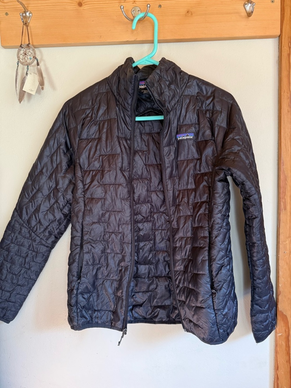 Patagonia Micro Puff Jacket - Black, Small